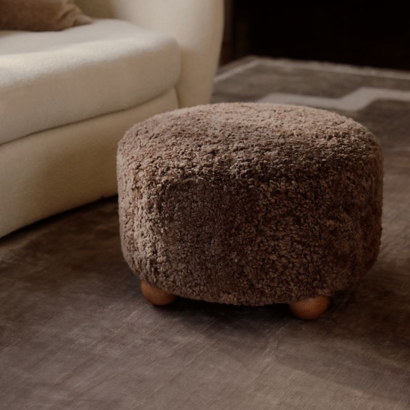 Ottomans & Benches
