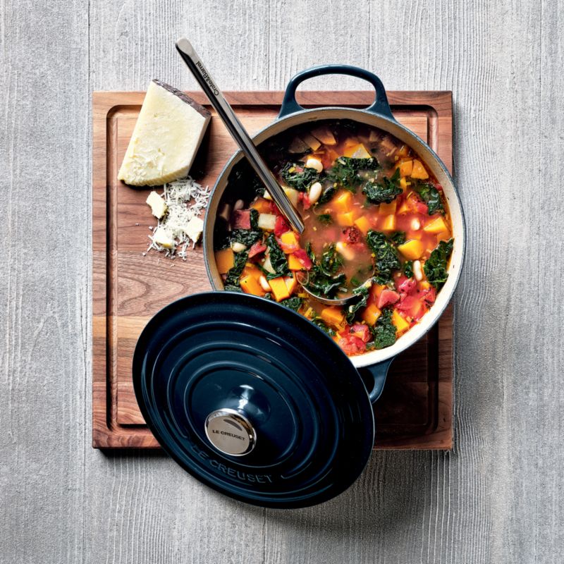 Le Creuset ® Signature 5.3L/5.5-Qt. Nuit Enameled Cast Iron Round Dutch Oven - image 2 of 12