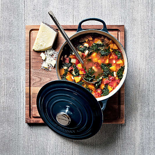 Le Creuset ® Signature 5.3L/5.5-Qt. Nuit Enameled Cast Iron Round Dutch Oven