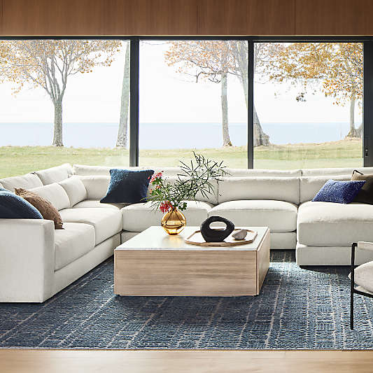 Retreat 2-Piece Sectional Sofa with Chaise Lounge