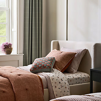 Beds & Headboards