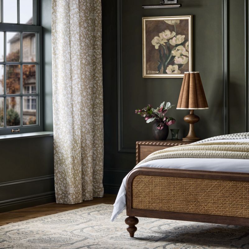 Richmond Cane and Warm Brown Oak Wood Queen Bed - image 5 of 11
