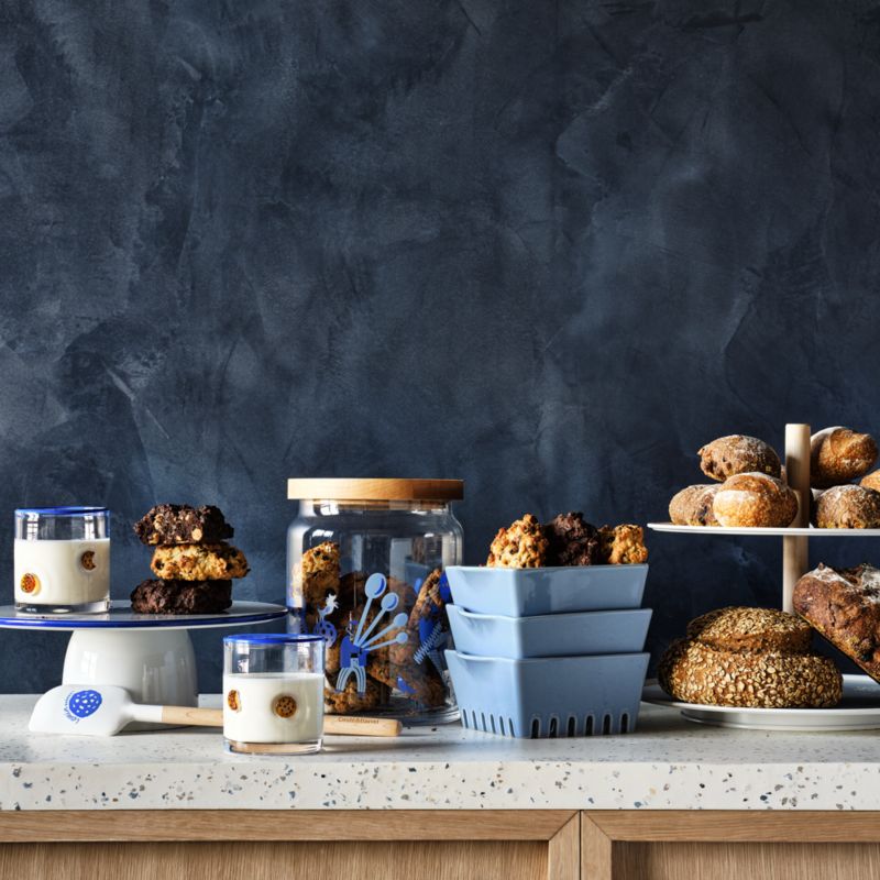 The Porcelain Cake Stand by Levain Bakery - image 3 of 5