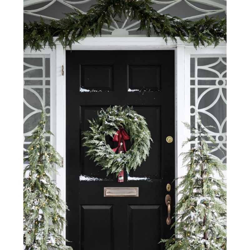 Faux Hemlock Pine Pre-Lit LED Wreath 28" - image 7 of 18