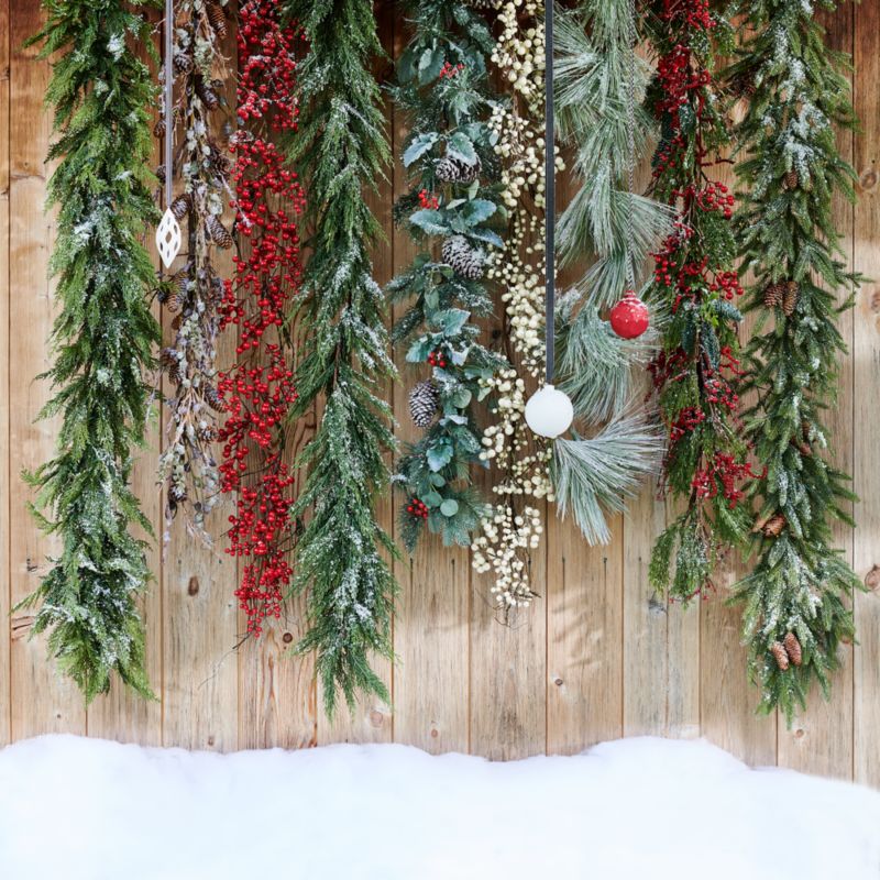 Faux White Ilex Berry Christmas Garland 6' - image 1 of 7