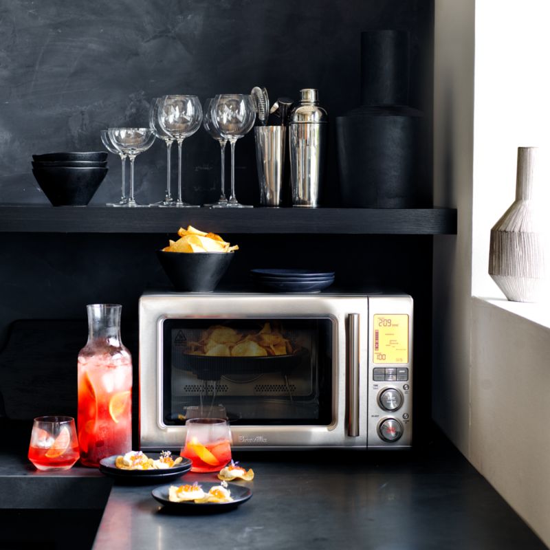 Breville ® Combi Wave ™ 3-in-1 Microwave, Air Fryer and Convection Oven
