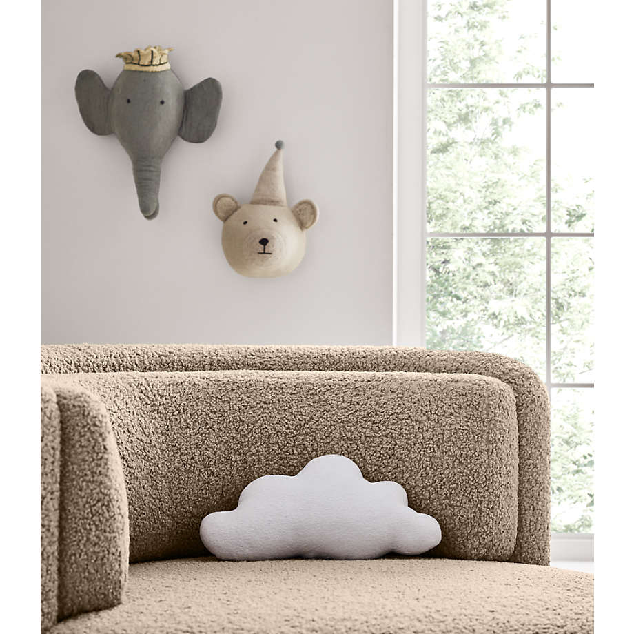 Stuffed animal heads 2025 for baby room