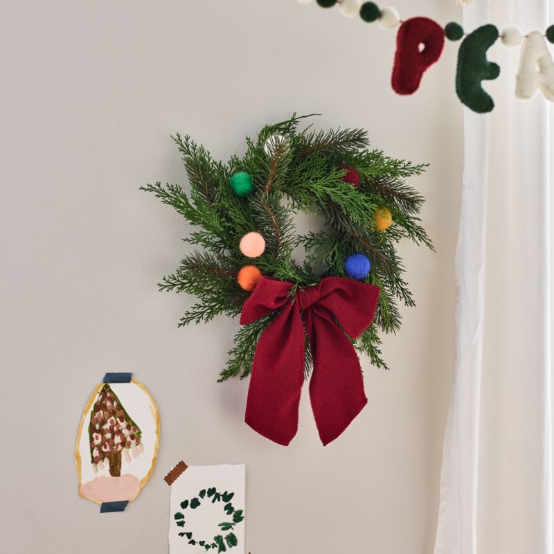 Festive Wee Kids Christmas Wreath - image 4 of 9