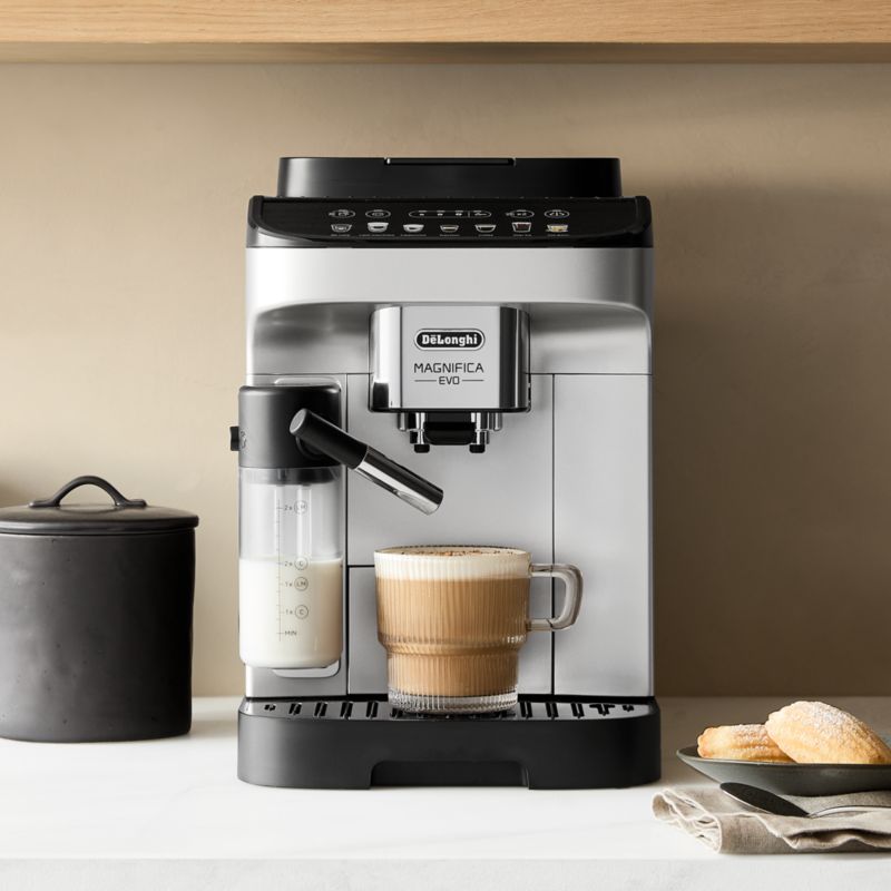 De'Longhi ® Magnifica Evo with LatteCrema ™ Automatic Coffee and Espresso Machine - image 1 of 9