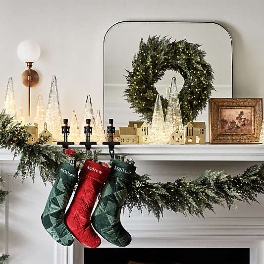 Faux Hemlock Pine Pre-Lit LED Wreath 28"