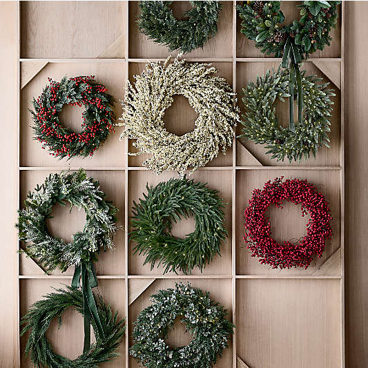 Faux Pre-Lit Norfolk Pine Wreath 28"