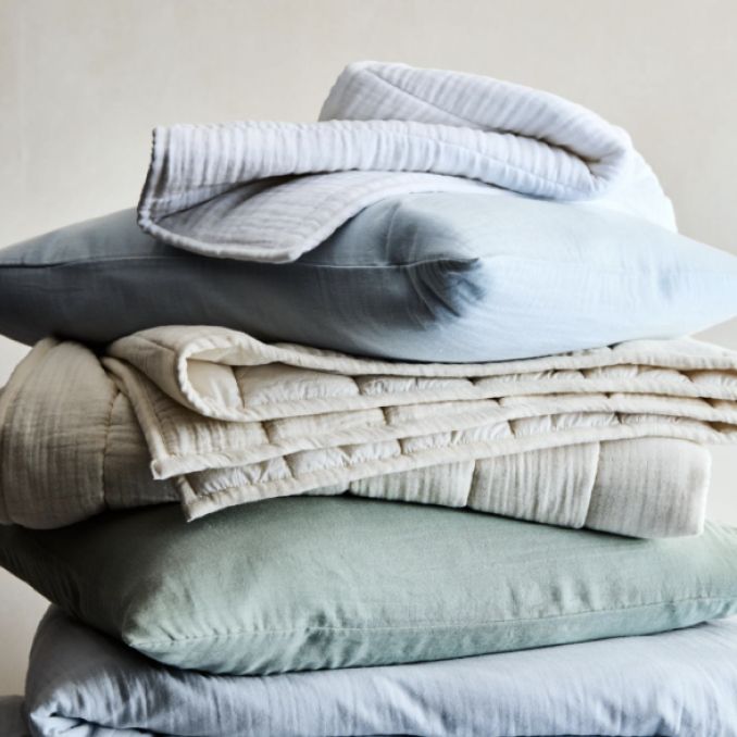 Brabantia White 35-Liter Laundry Bin with Cork Lid