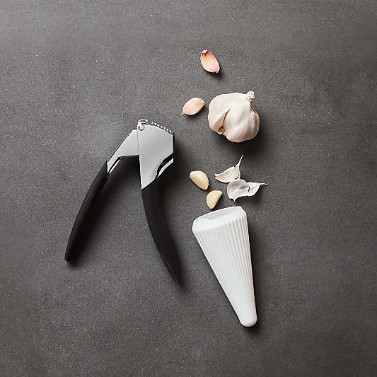 Chef'n ® GarlicCone ™ Garlic Peeler