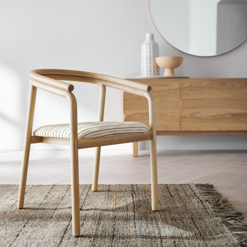 Redonda Wood Upholstered Dining Chair