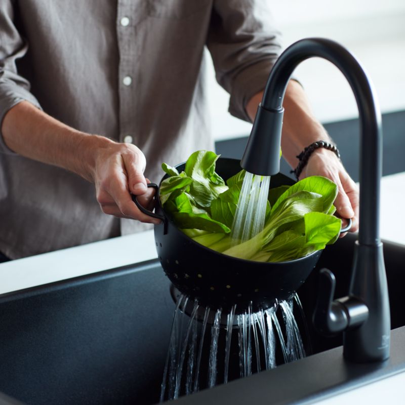 Nera Matte Black Colander