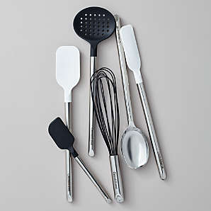 Crate & Barrel Small Soft-Touch Offset Icing Spatula + Reviews