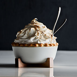 Serving Bowls & Baskets