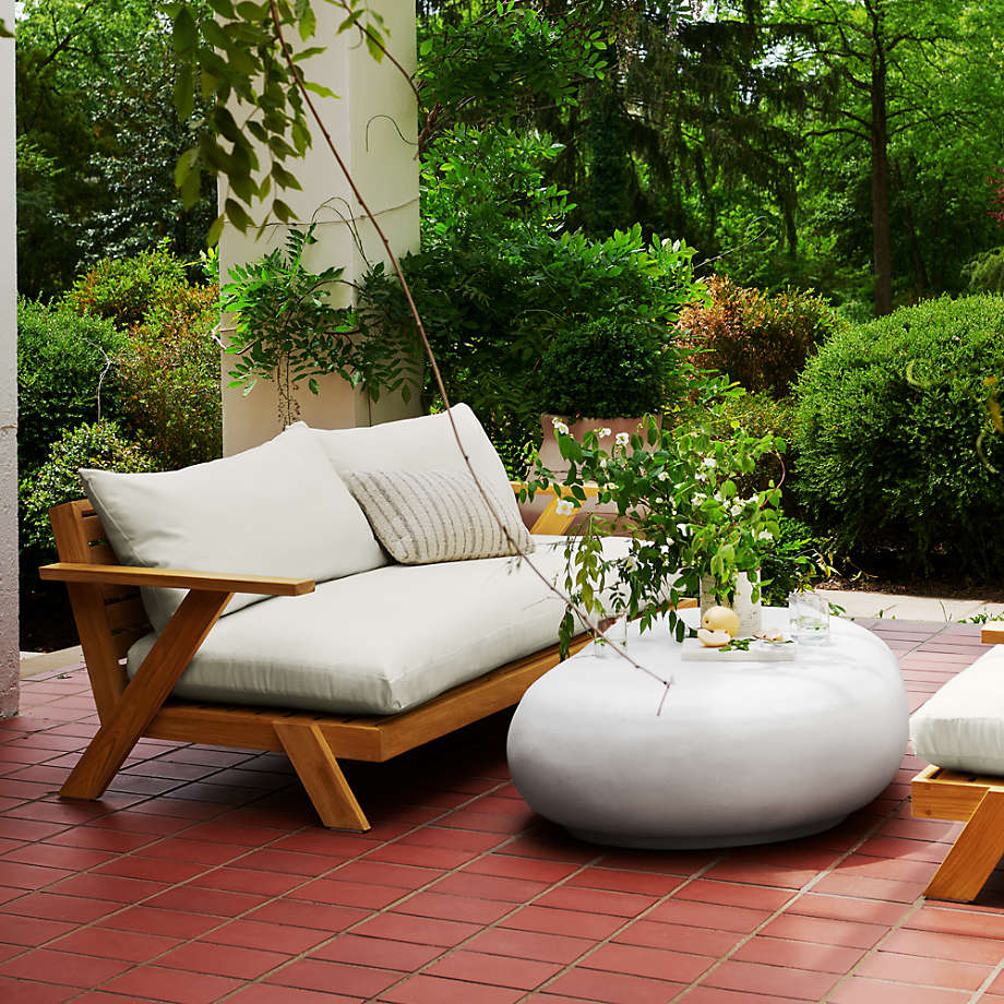Crate and top barrel cement table