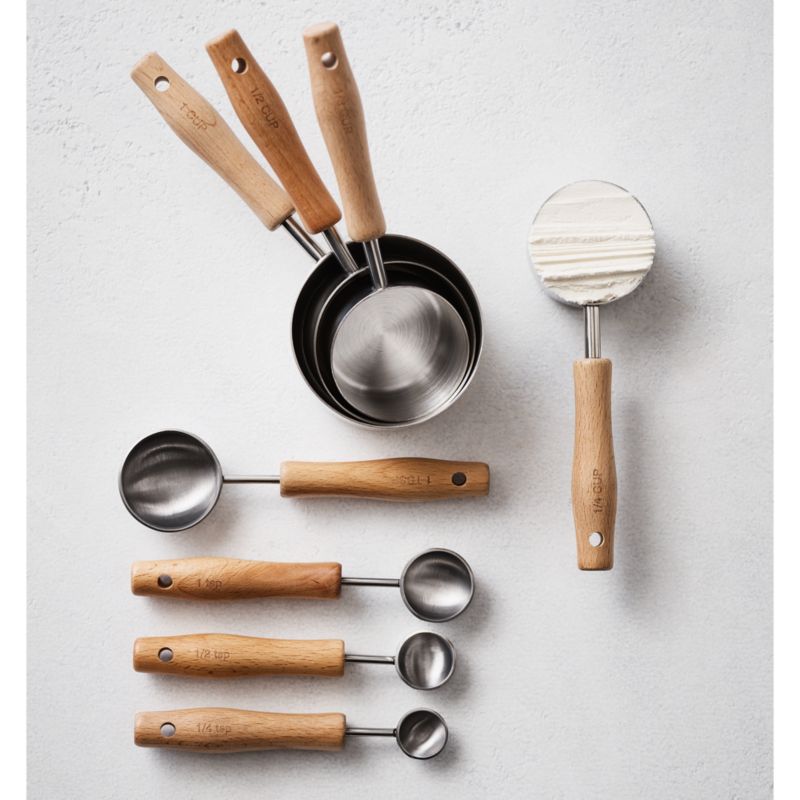 Measuring Cups & Spoons
