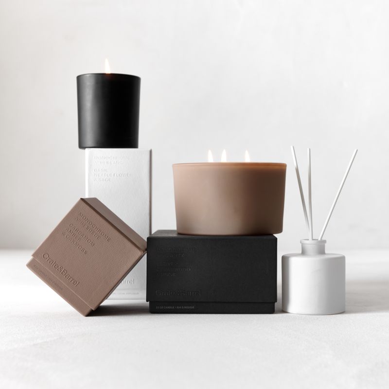 Monochrome No. 4 Suede -Wick Scented Candle - Cardamom