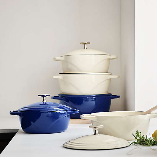 Lodge USA Enamel 6-Qt. Cast Iron Dutch Oven in Cloud White