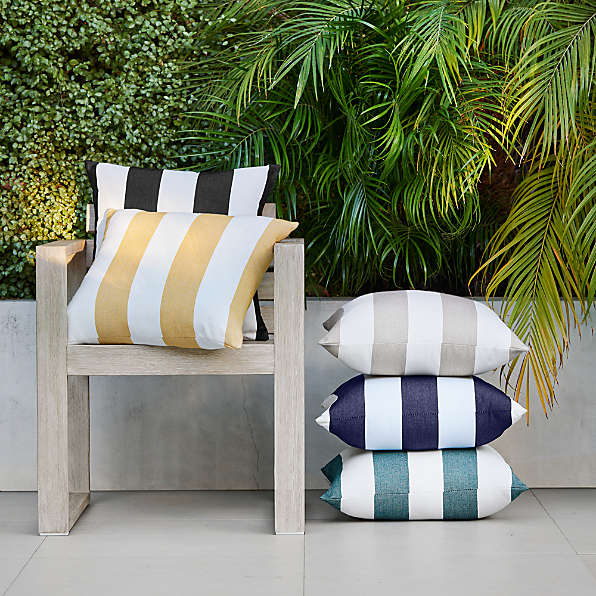 Kelly green outdoor pillows cheap