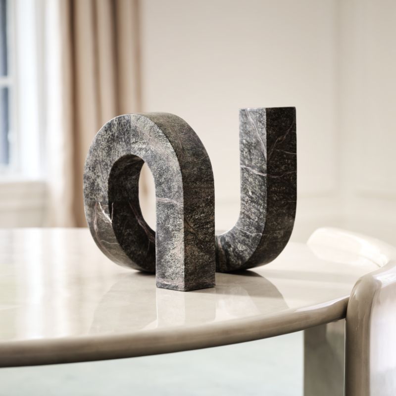 Decorative Sculptures & Figurines