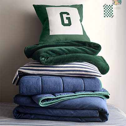 Dorm Bedding Bundle - Vintage Green Varsity