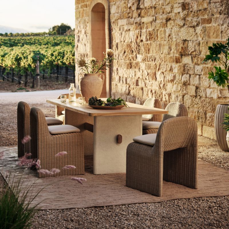 Outdoor Dining & Kitchen Furniture