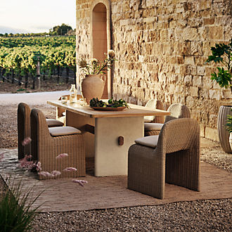 Outdoor Dining & Kitchen Furniture
