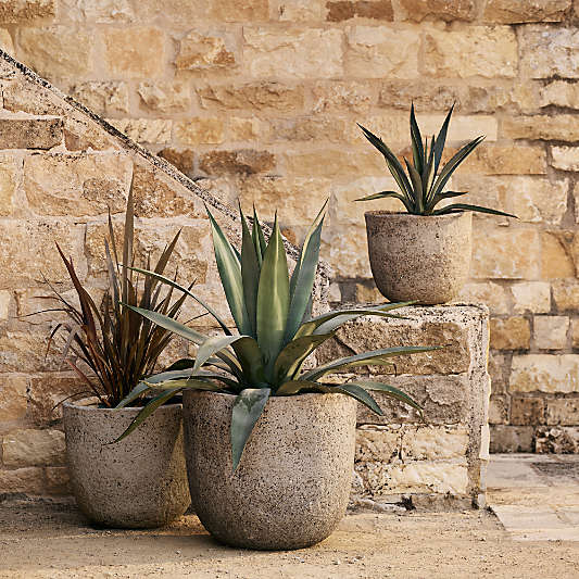 Cavo Warm Grey Textured Indoor/Outdoor Planter 16.5"x14"