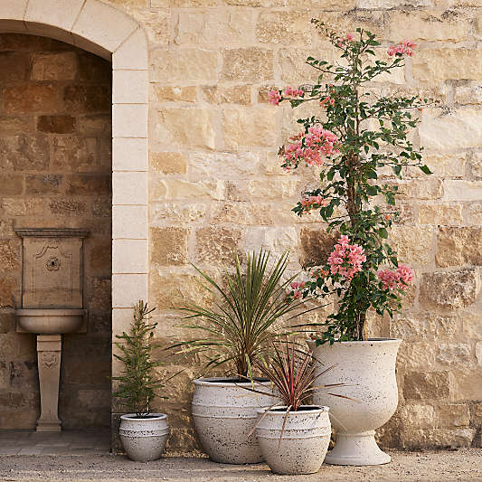 Malta Ivory Indoor/Outdoor Planter 16"x13"