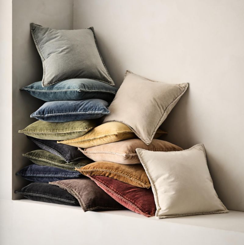 Decor & Pillows