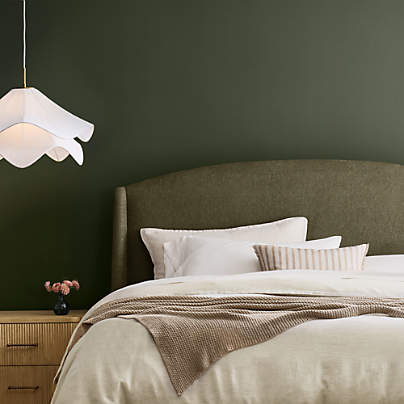 Lafayette Upholstered Bed