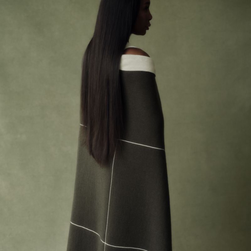Courtside Merino Wool 70"x55" Ficus Green Throw Blanket by Venus Williams - image 2 of 8