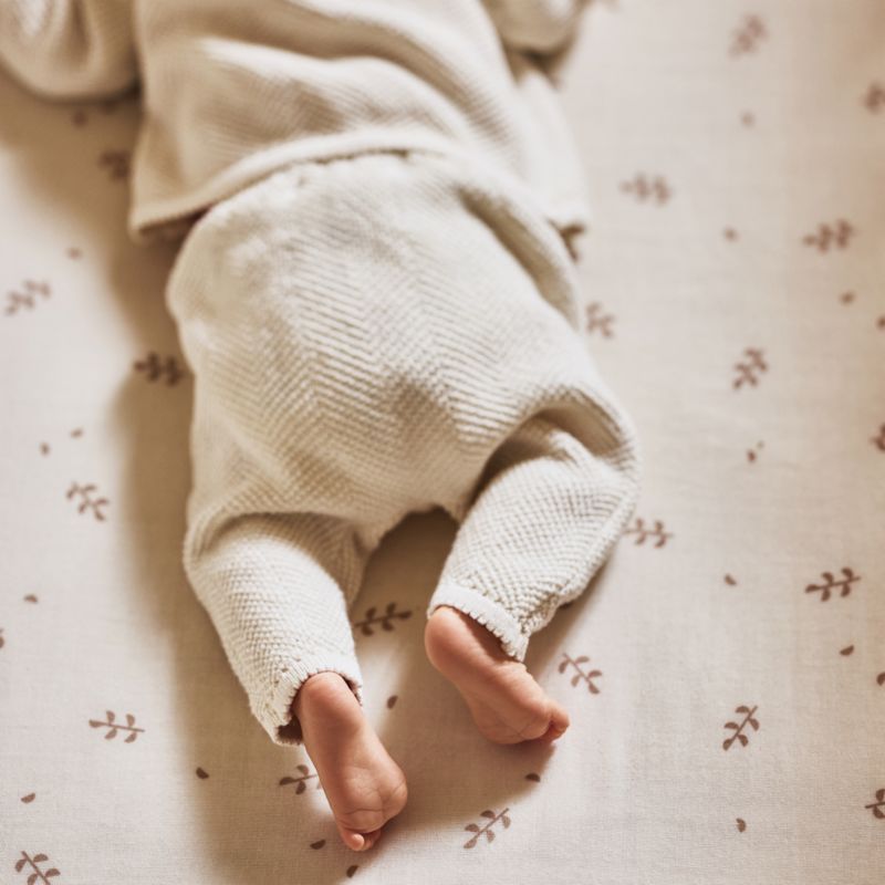 Supersoft Undyed Leaf Print Organic Cotton Gauze Baby Crib Fitted Sheet - image 1 of 8