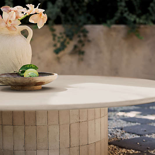 Ipanema 54" Round Outdoor Coffee Table