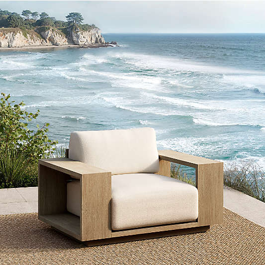 Mallorca Wood Outdoor Swivel Lounge Chair with Ivory Cushions