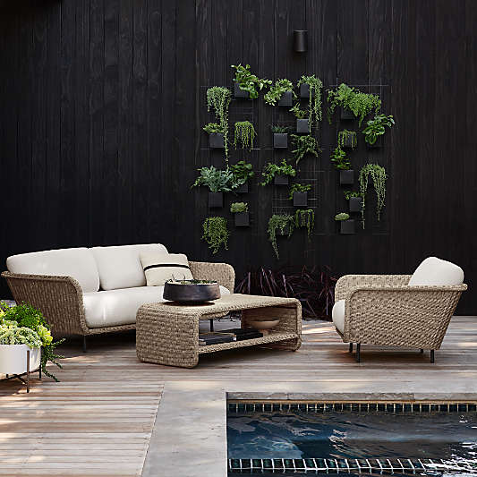 Grotta Outdoor Wicker Lounge Chair