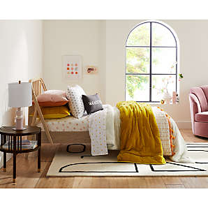 Low top kids bed