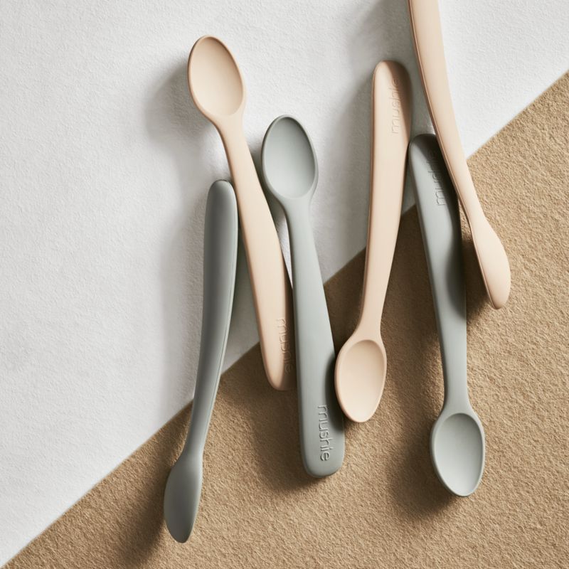 Mushie Fork and Spoon Set, Woodchuck – Bebe Grey