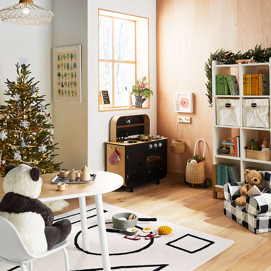 Crate and kids kitchen store