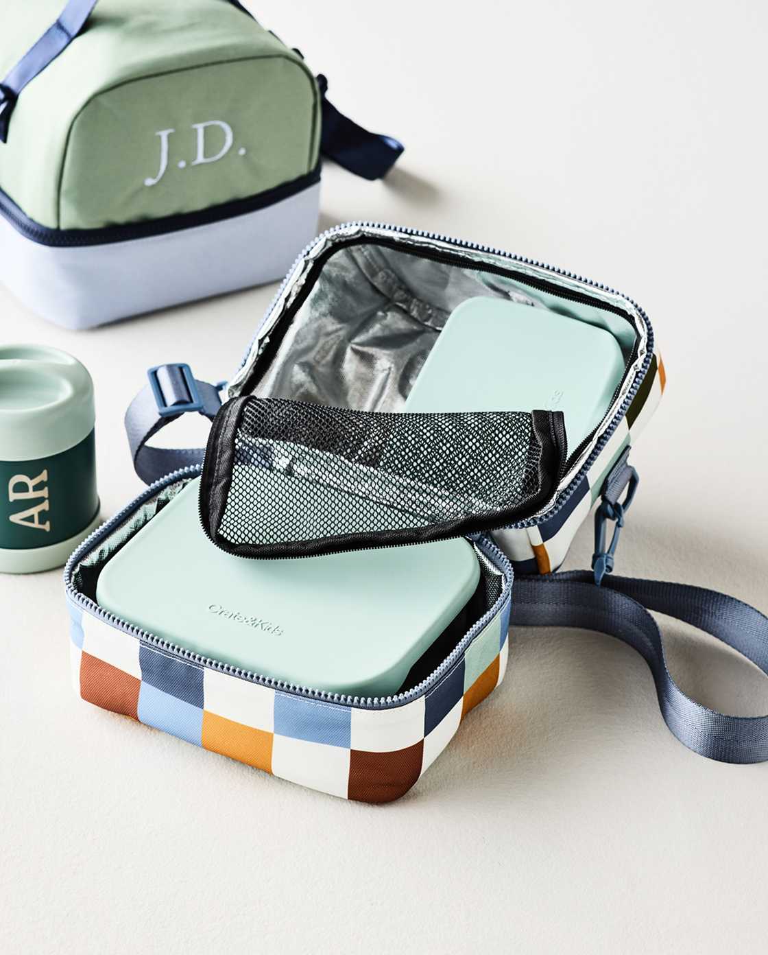 Shop lunch boxes
