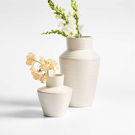 Cadeau White Stoneware Flower Vases