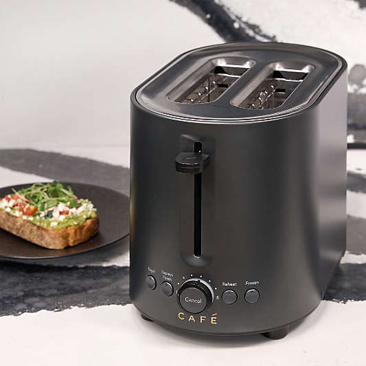 CAFÉ ™ Express Finish Matte Black 2-Slice Toaster