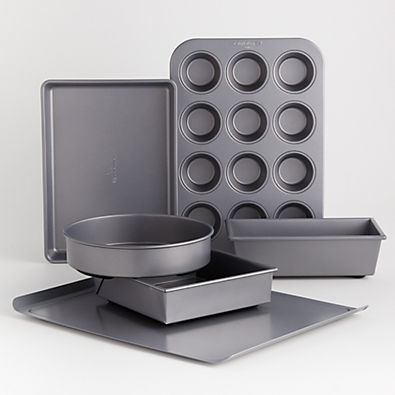 View Calphalon ® Premier 6-Piece Countertop-Safe Non-Stick Bakeware Set details