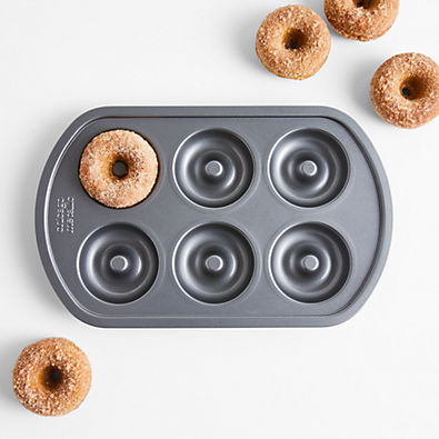 View Chicago Metallic 6-Cup Donut Pan details