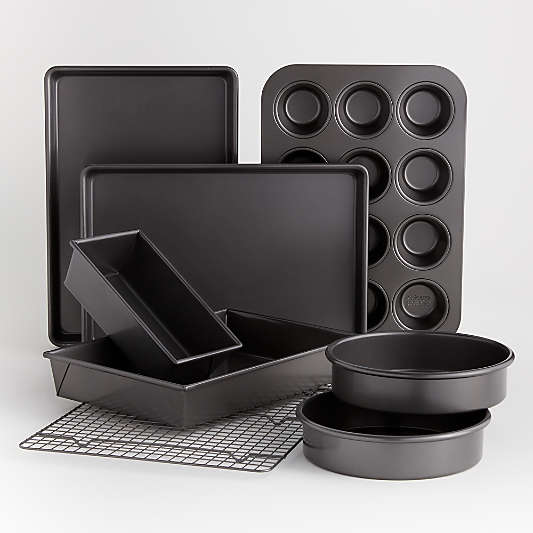 Chicago Metallic 8-Piece Professional Bakeware Set