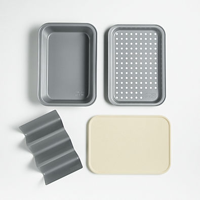 View Chicago Metallic Toaster Oven Set details