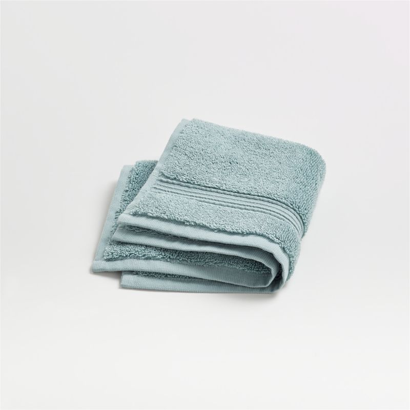 Parachute Classic Towel White Washcloth